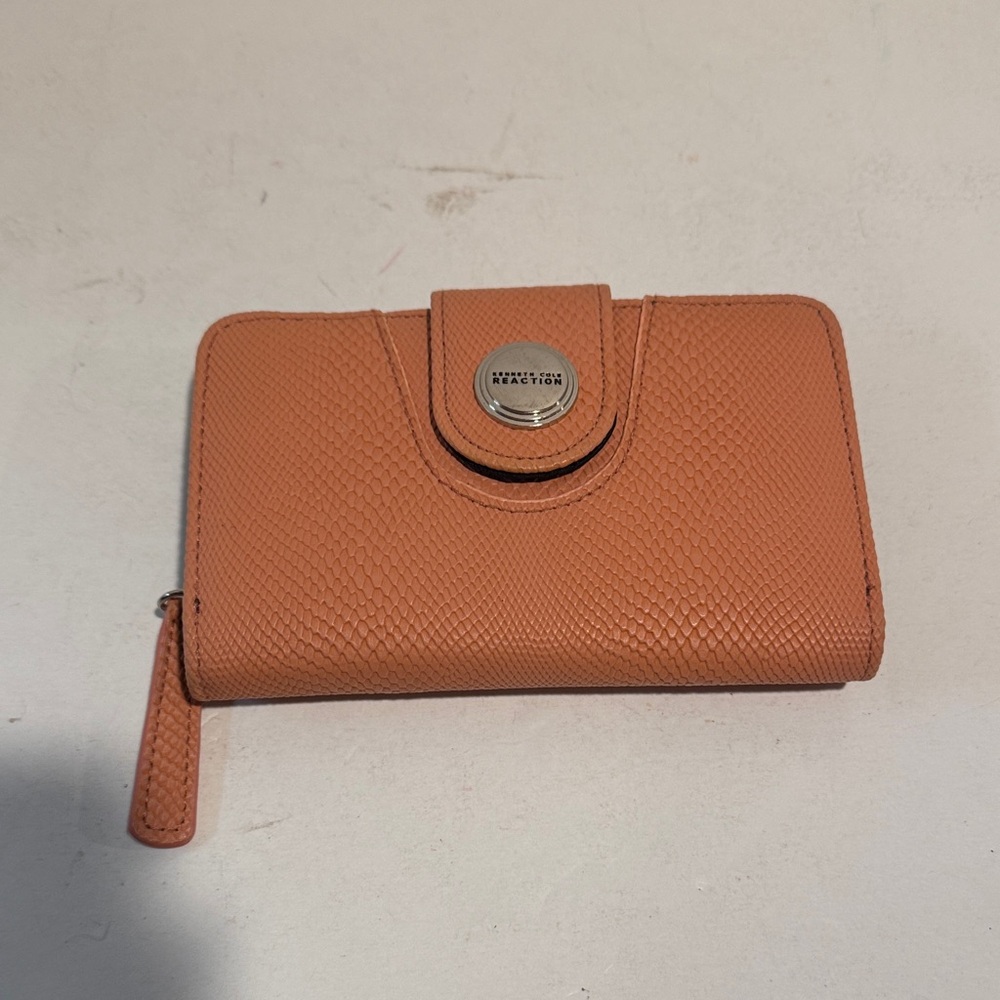 Pink Kenneth Cole Walley